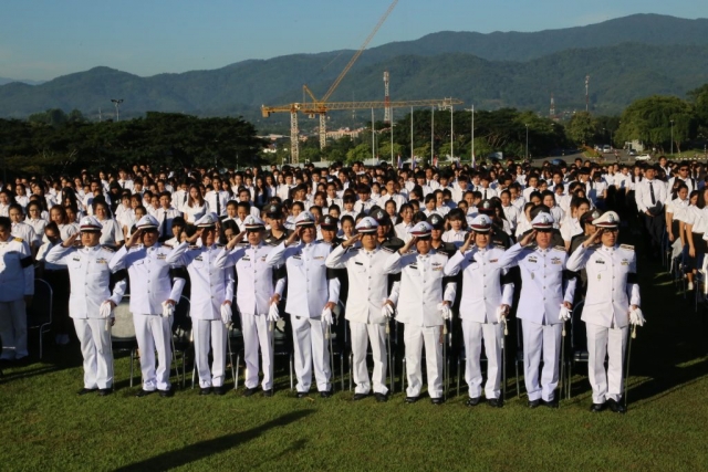 ผู้ร่วมพิธีร่วมร้องเพลงชาติ (พร้อมกันทั่วประเทศ) ณ ลานเฉลิมพระเกียรติสมเด็จพระศรีนครินทราบรมราชชนนี ผู้ร่วมพิธีร่วมร้องเพลงชาติ (พร้อมกันทั่วประเทศ) ณ ลานเฉลิมพระเกียรติสมเด็จพระศรีนครินทราบรมราชชนนี