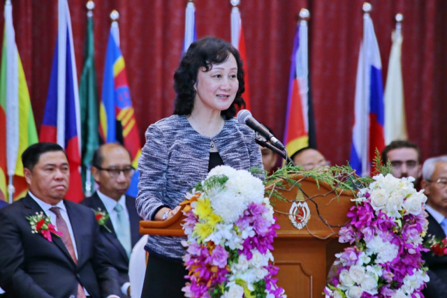 Ms. Lan Suhong ผู้แทนเอกอัครราชทูตสาธารณรัฐประชาชนจีนประจำประเทศไทย กล่าวสุนทรพจน์ / แสดงความยินดี