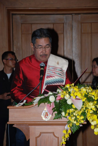 รศ.น.สพ.ดร.เทอด เทศประทีป รองอธิการบดี กล่าวรายงานวัตถุประสงค์การจัดกิจกรรมรายงานประชาชน และกิจกรรมอธิการบดีพบพนักงาน