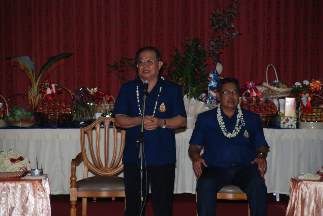 รศ.ดร.วันชัย ศิริชนะ ประธานกรรมการอำนวยการ กล่าวให้พรเนื่องในวันสงกรานต์ (ปี๋ใหม่เมือง)