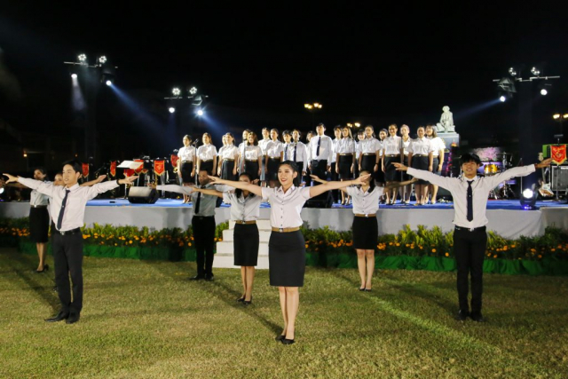 การแสดง ชื่อชุด “สายใย-แดงทอง”