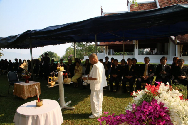 มัคนายกอ่านโองการขึ้นท้าวทั้งสี่