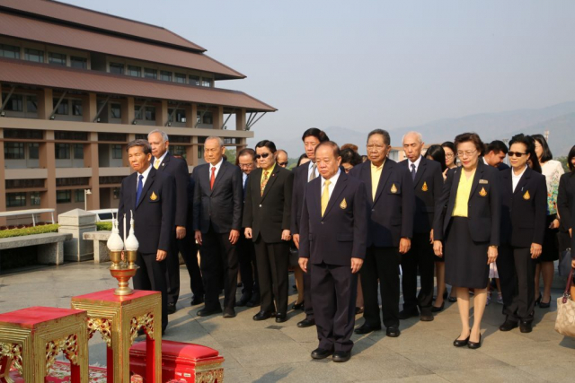 พิธีถวายสักการะพระราชานุสาวรีย์สมเด็จพระศรีนครินทราบรมราชชนนี