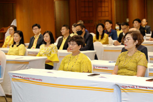 บรรยากาศ รศ.ดร.วันชัย ศิริชนะ นายกสภามหาวิทยาลัยแม่ฟ้าหลวง พบผู้บริหารมหาวิทยาลัย