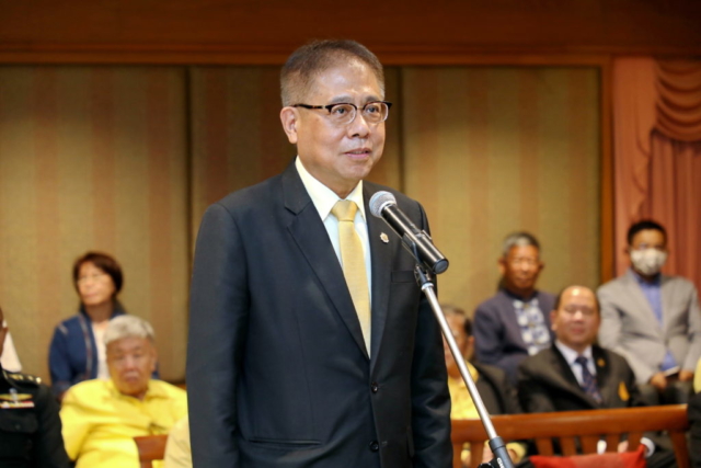 นายอำนาจ เพียรไทย ผู้พิพากษาหัวหน้าศาลจังหวัดเชียงราย กล่าวแสดงความยินดี