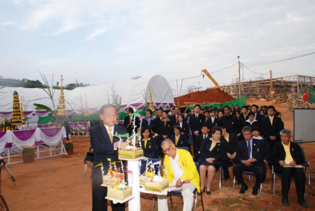 พิธีขึ้นท้าวทั้งสี่ ณ มณฑลพิธีวางศิลาฤกษ์