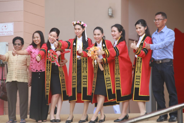 บัณฑิตมหาวิทยาลัยแม่ฟ้าหลวง รุ่นที่ 12