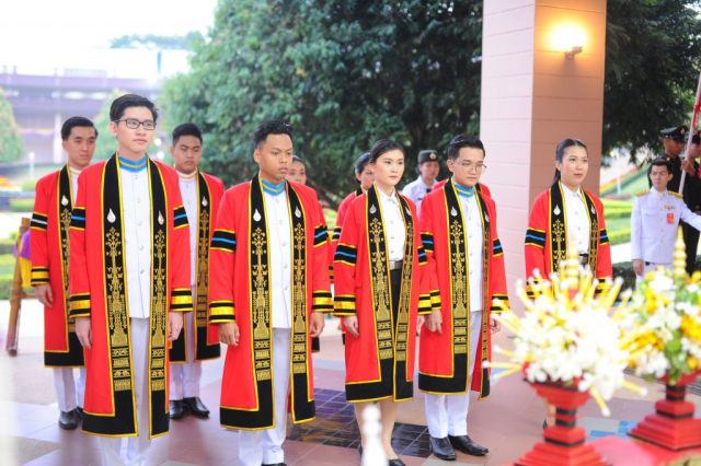 บัณฑิตมหาวิทยาลัยแม่ฟ้าหลวง รุ่นที่ 16