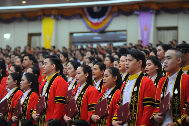 บัณฑิตมหาวิทยาลัยแม่ฟ้าหลวง รุ่นที่ 16