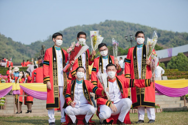 บัณฑิตมหาวิทยาลัยแม่ฟ้าหลวง รุ่นที่ 19