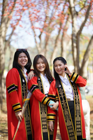 บัณฑิตมหาวิทยาลัยแม่ฟ้าหลวง รุ่นที่ 20