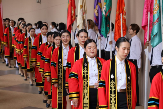 บัณฑิตมหาวิทยาลัยแม่ฟ้าหลวง รุ่นที่ 21