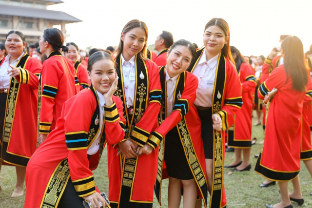 บัณฑิตมหาวิทยาลัยแม่ฟ้าหลวง รุ่นที่ 21