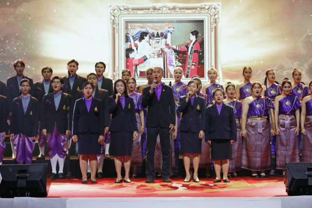 บรรยากาศการแสดงองค์ต่างๆ ในมหกรรมดนตรีเทิดพระเกียรติ ๖๙ พรรษา มหาจักรีสิรินธร
