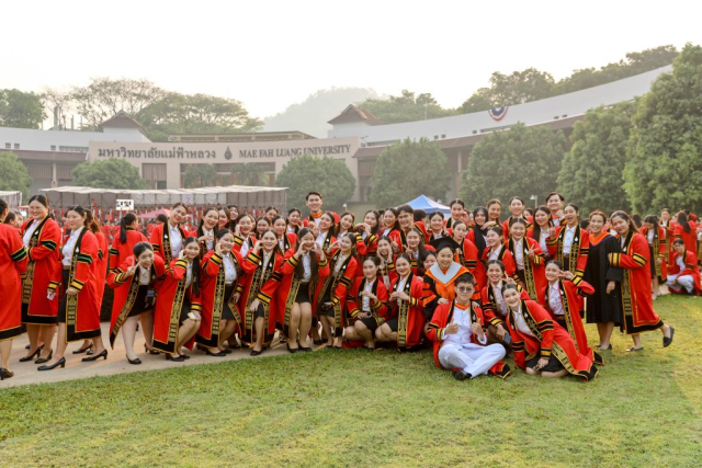 บัณฑิตมหาวิทยาลัยแม่ฟ้าหลวง รุ่นที่ 22