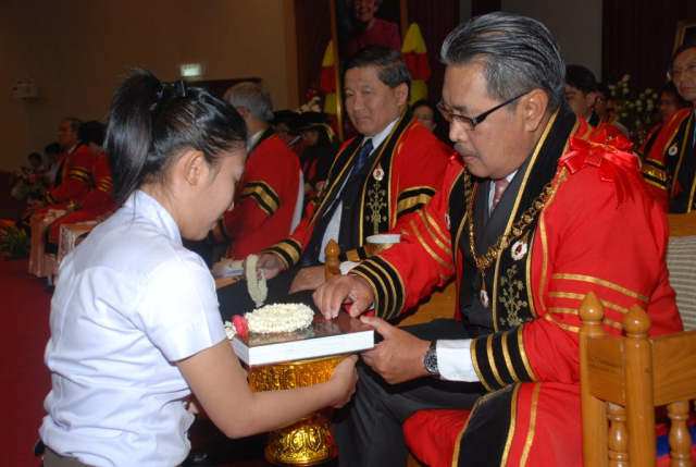 พิธีไหว้ครูและรับเป็นศิษย์ พ.ศ. 2553