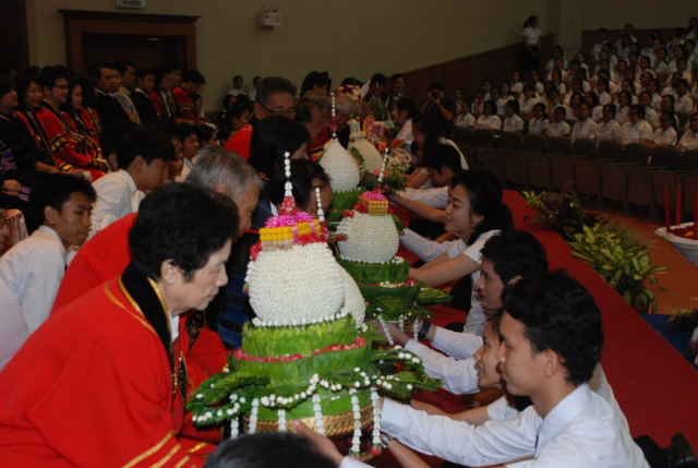 พิธีไหว้ครูและรับเป็นศิษย์ พ.ศ. 2556