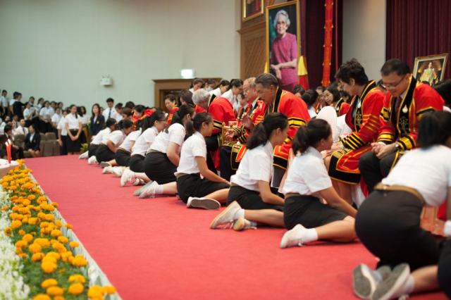 พิธีไหว้ครูและรับเป็นศิษย์ พ.ศ. 2558