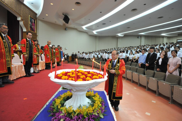 พิธีไหว้ครูและรับเป็นศิษย์ พ.ศ. 2559