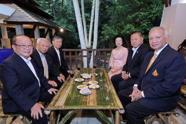 บรรยากาศ กาดหมั้ว ณ ห้องประชุมวนาสวรรค์